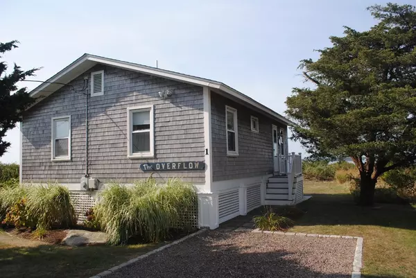 1 Waterman Street, Mattapoisett, MA 02739