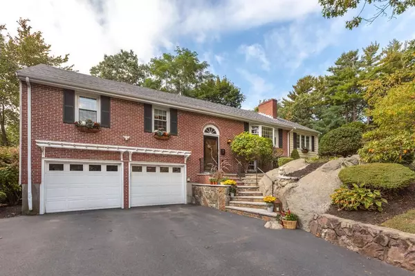 2 Squire Lane, Lynnfield, MA 01940