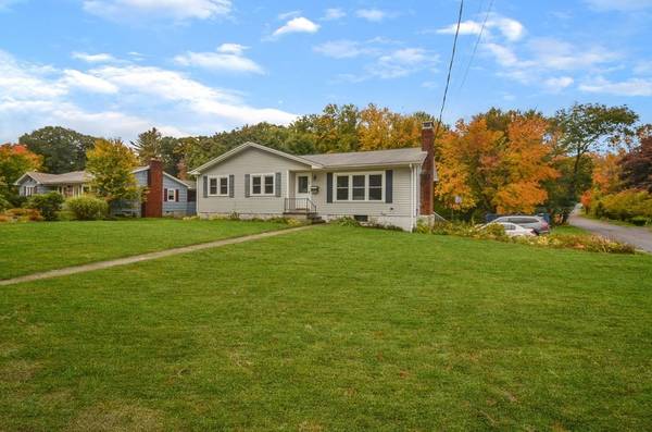 41 Mason Rd, Dudley, MA 01571