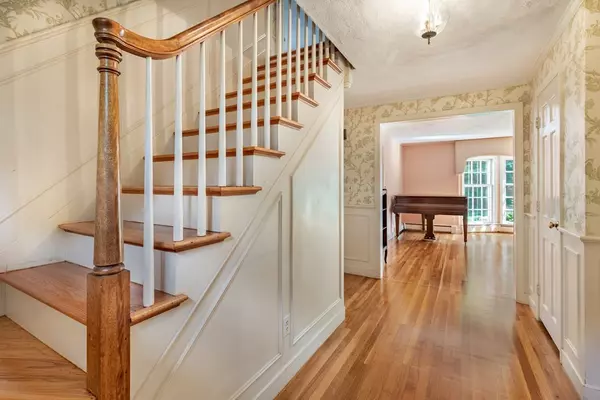 Dover, MA 02030,32 Saddle Ridge Road