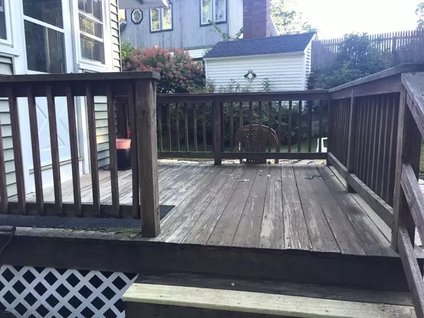 Auburn, MA 01501,70 Shore