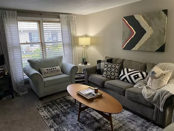 Agawam, MA 01001,86 Corey Colonial #86