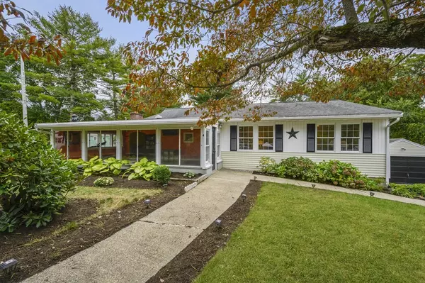 Halifax, MA 02338,4 Hillside Ave