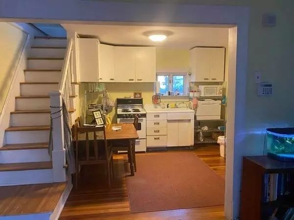 Springfield, MA 01109,24 Ina St