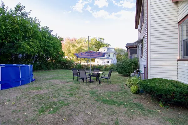 Springfield, MA 01108,244 Allen St