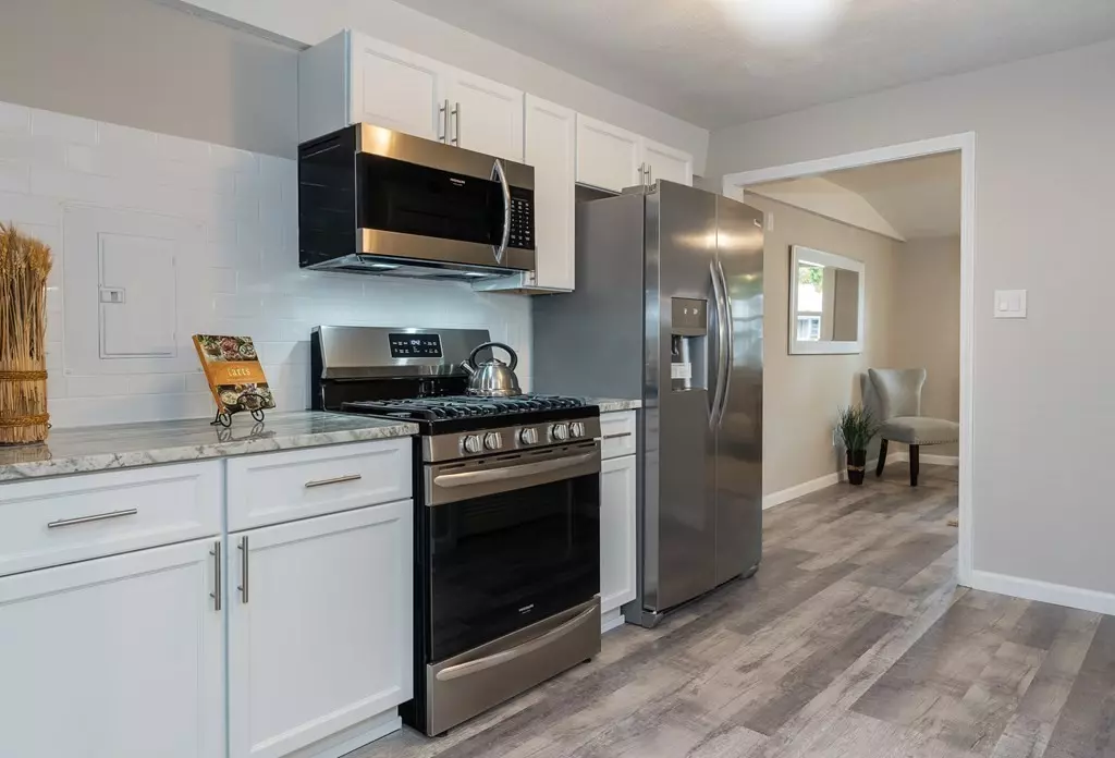 Springfield, MA 01109,284 Ambrose St