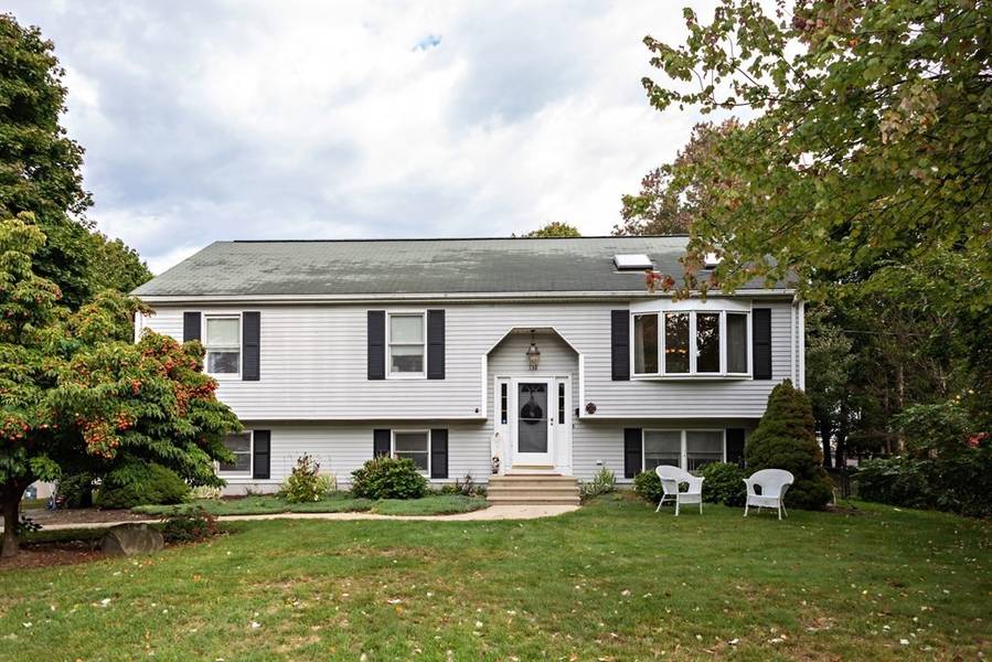 138 Rockford St, Brockton, MA 02301