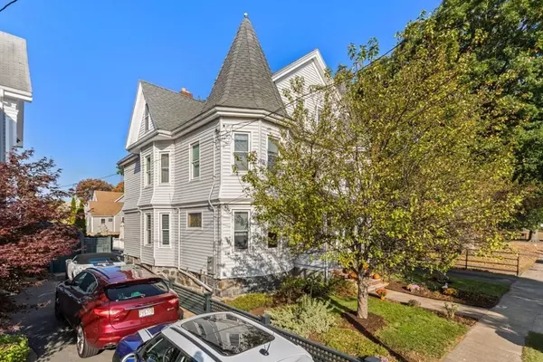 Medford, MA 02155,28-30 Logan Ave