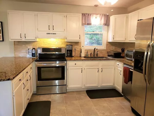 Ayer, MA 01432,48 Groton Harvard Rd