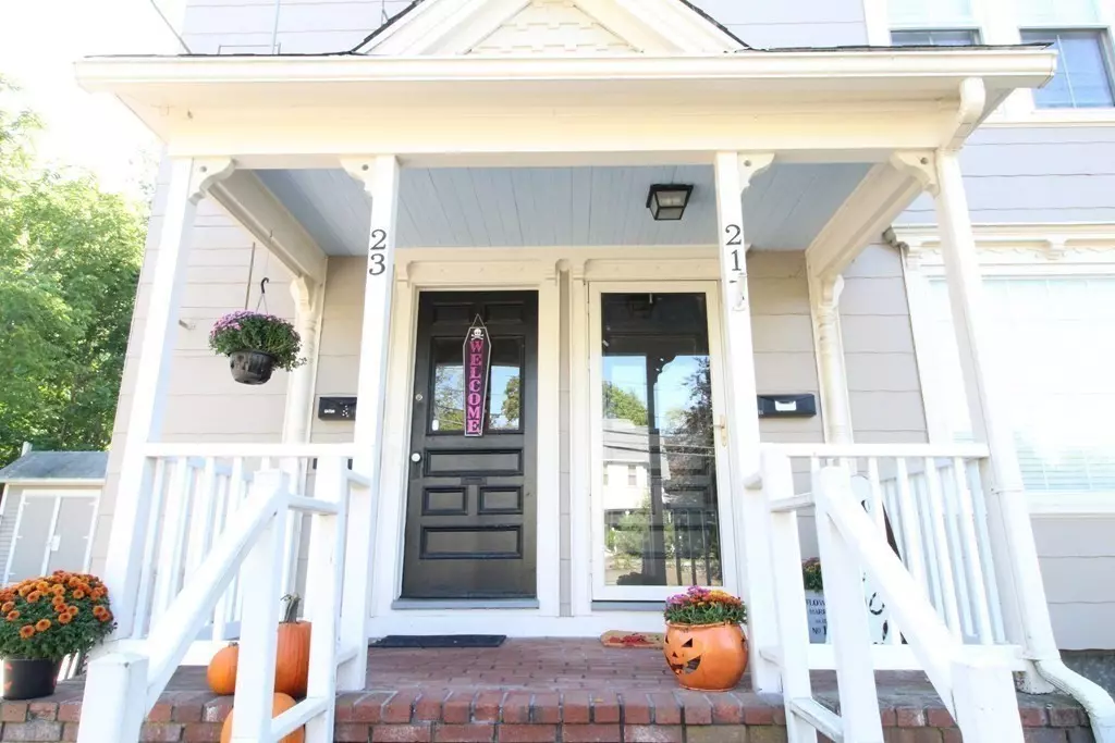 Plainville, MA 02762,21 School St