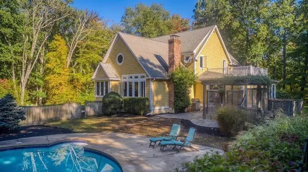 West Newbury, MA 01985,9 Woodcrest Dr