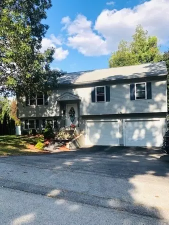 43 School St, Auburn, MA 01501