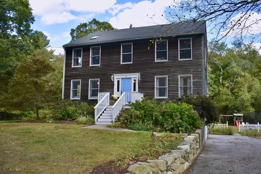 Mattapoisett, MA 02739,70 Long Plain Rd