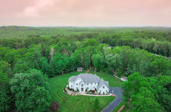 51 Rollins Dr, East Longmeadow, MA 01028