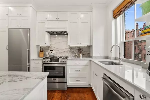 298 Marlborough St #6, Boston, MA 02116