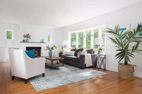 Wayland, MA 01778,97 Old Sudbury Road