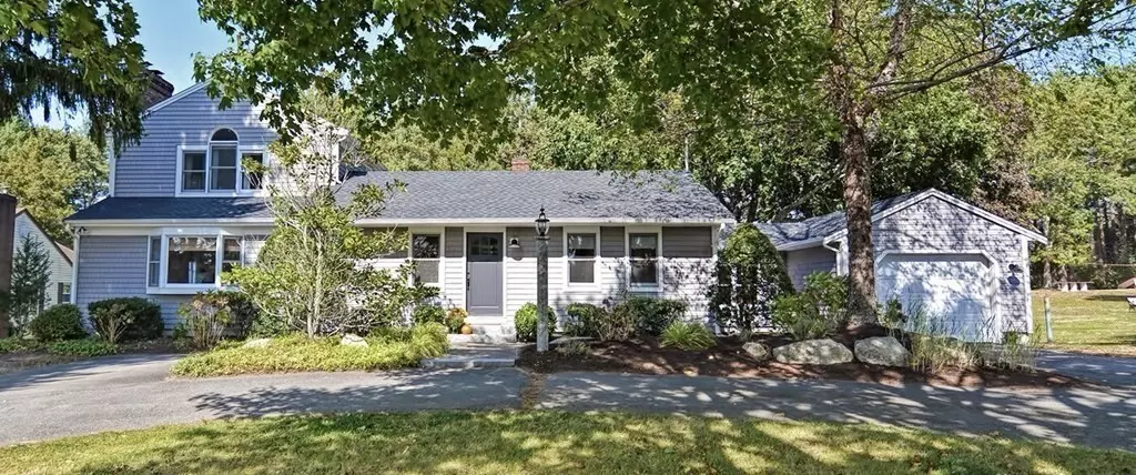 443 Main St, Acushnet, MA 02743