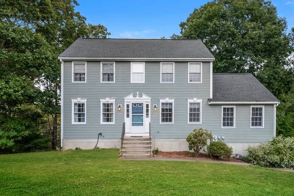 10 Kristin Ct, Northbridge, MA 01534