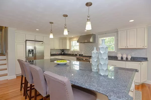 Milton, MA 02186,81 Valentine Rd