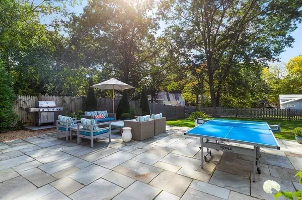 Cohasset, MA 02025,75 Brewster Rd