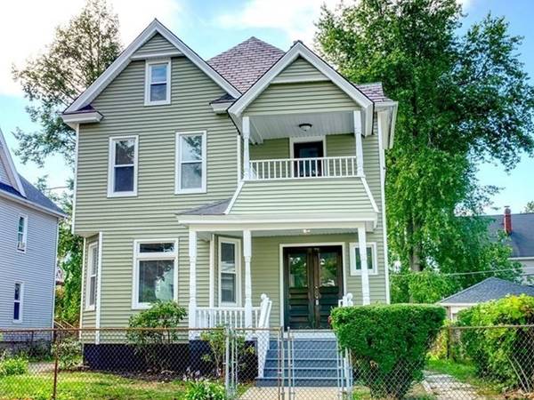 72 Mapledell St, Springfield, MA 01109