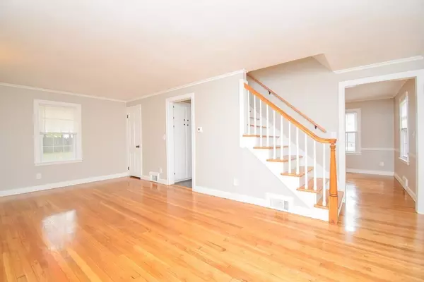 Springfield, MA 01108,35 Mayfield St