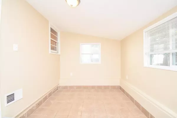 Springfield, MA 01109,45 Redfern Dr