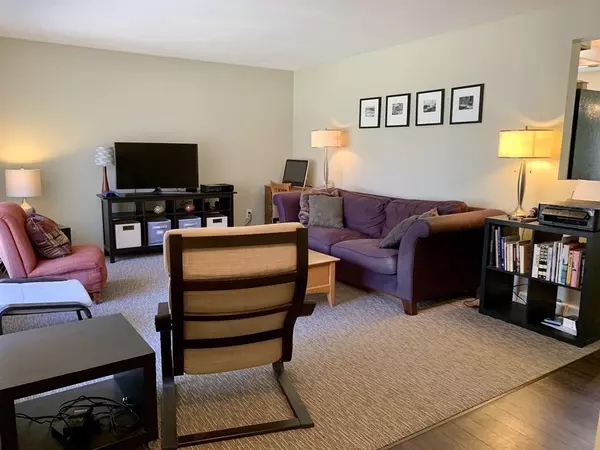 West Springfield, MA 01089,132 Birnie Ave