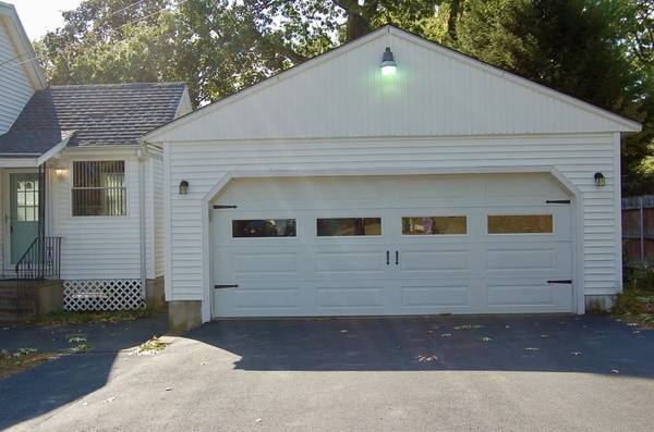 Billerica, MA 01821,50 Oakwood Avenue