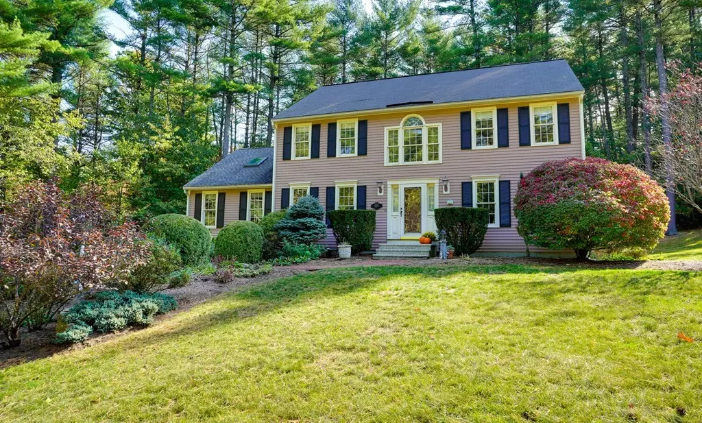 Bolton, MA 01740,239 Vaughn Hill Rd