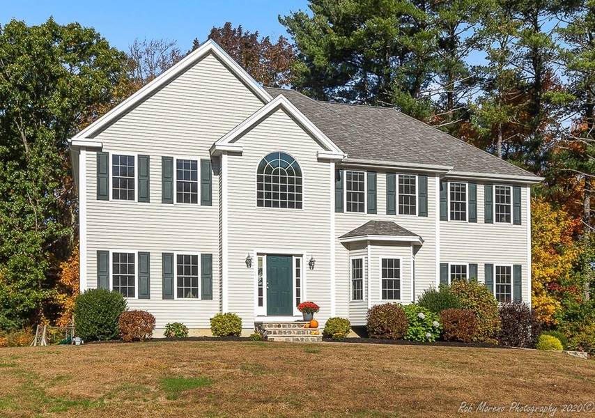 1 Littles Hill Ln, Georgetown, MA 01833