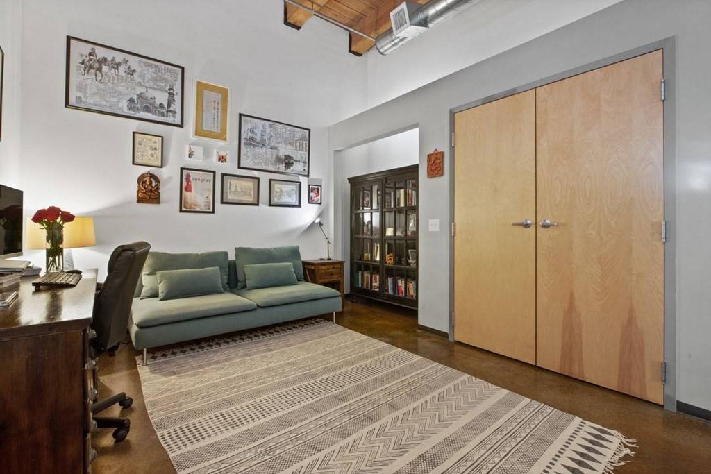 Quincy, MA 02171,120 Holmes St #212