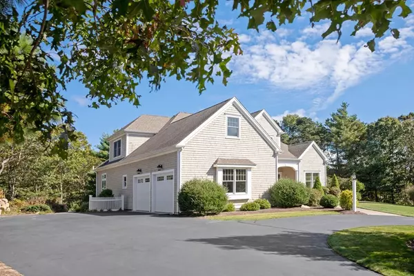 Falmouth, MA 02536,15 Longshank Cir