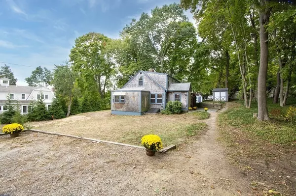 Duxbury, MA 02332,14 Webster St