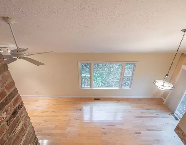 Boxborough, MA 01719,62 Macintosh Ln #62