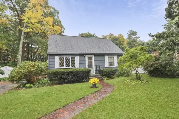 9 Woodlawn Drive, Millis, MA 02054