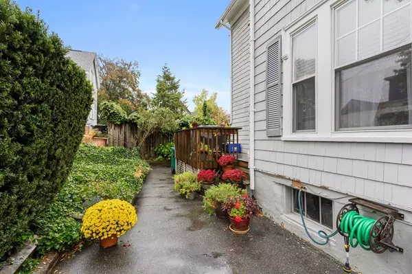 Swampscott, MA 01907,44 Mountain Ave