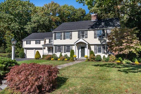 11 Mountview Rd, Wellesley, MA 02481