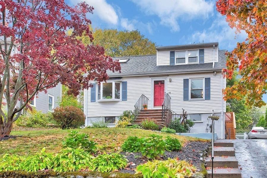 78 Rhinecliff St, Arlington, MA 02476