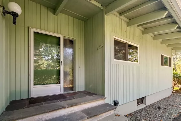 Sherborn, MA 01770,94 Coolidge Street