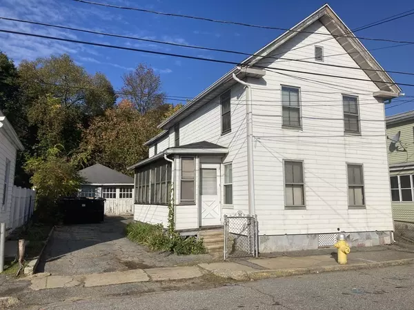 20 Benefit St, Southbridge, MA 01550