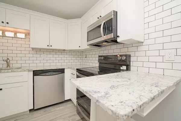 Weymouth, MA 02190,55 Tall Oaks Drive #601