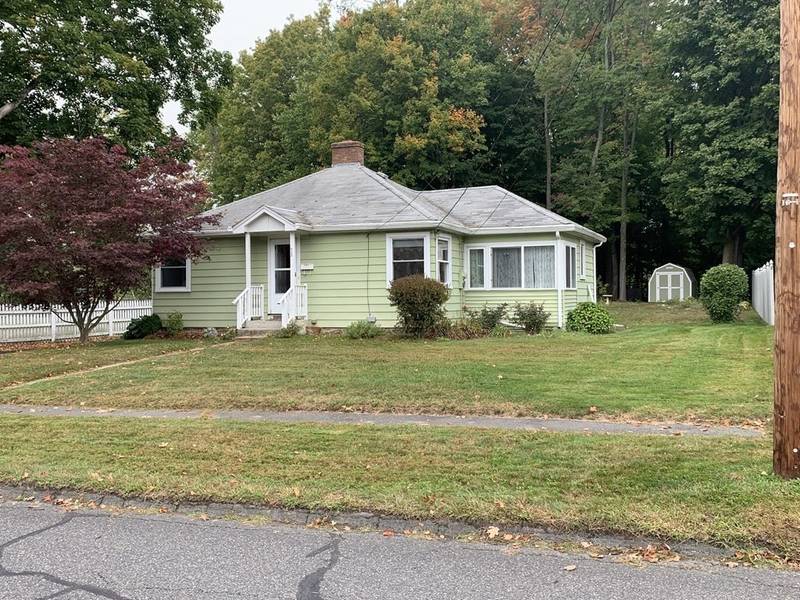 73 Lincoln St, Greenfield, MA 01301