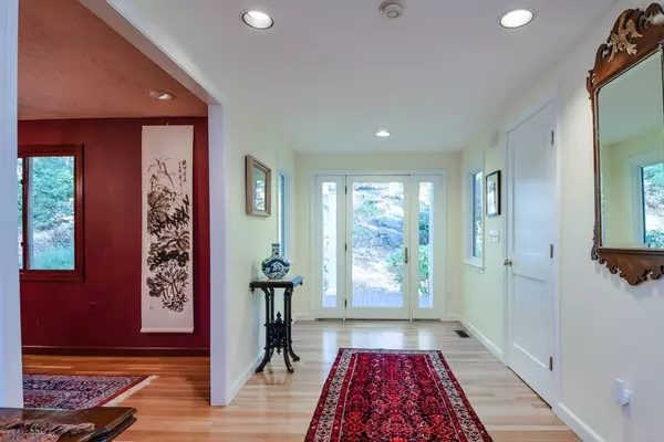 Sherborn, MA 01770,50 Old Orchard Rd