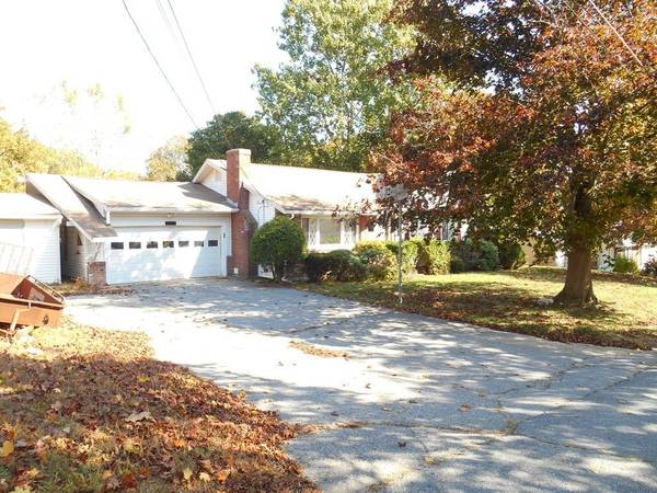 Lancaster, MA 01523,66 Poulin Drive