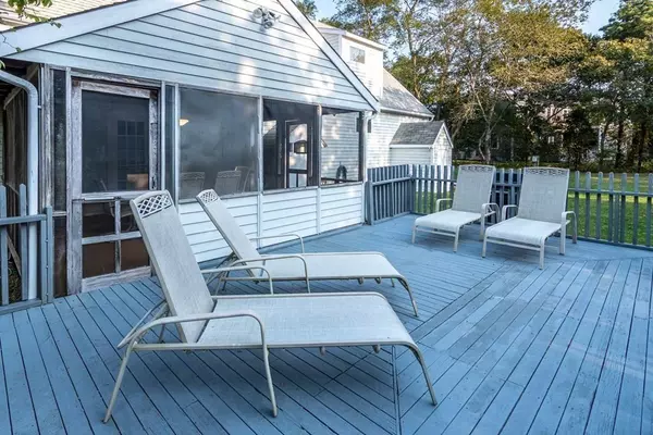 Edgartown, MA 02539,42 Road To The Plains