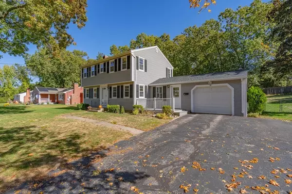 Longmeadow, MA 01106,89 Wimbleton Dr