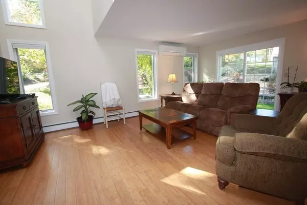 Millbury, MA 01527,46 Auburn Road