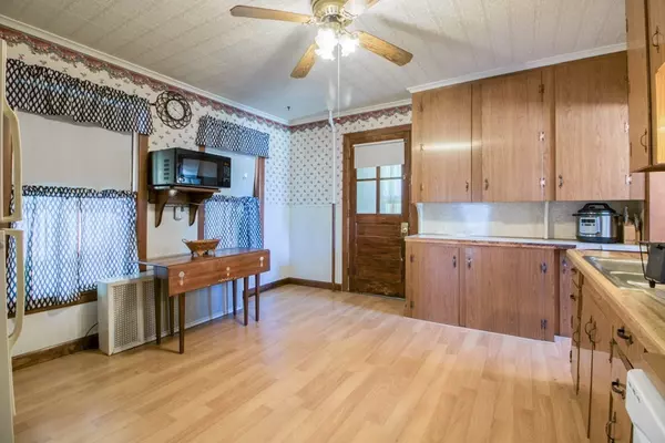 Springfield, MA 01151,78 Oak St