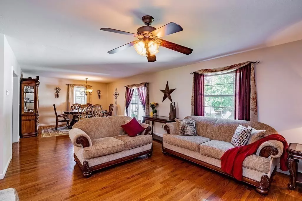 Springfield, MA 01129,64 Jordan St